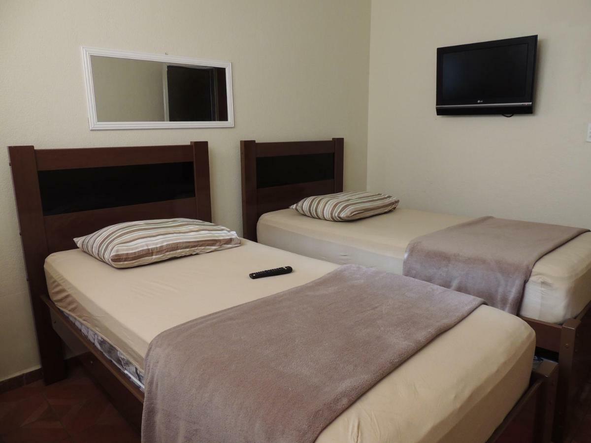Quartos Em Casa In Caxias Da Paraiso Duque de Caxias Pokoj fotografie